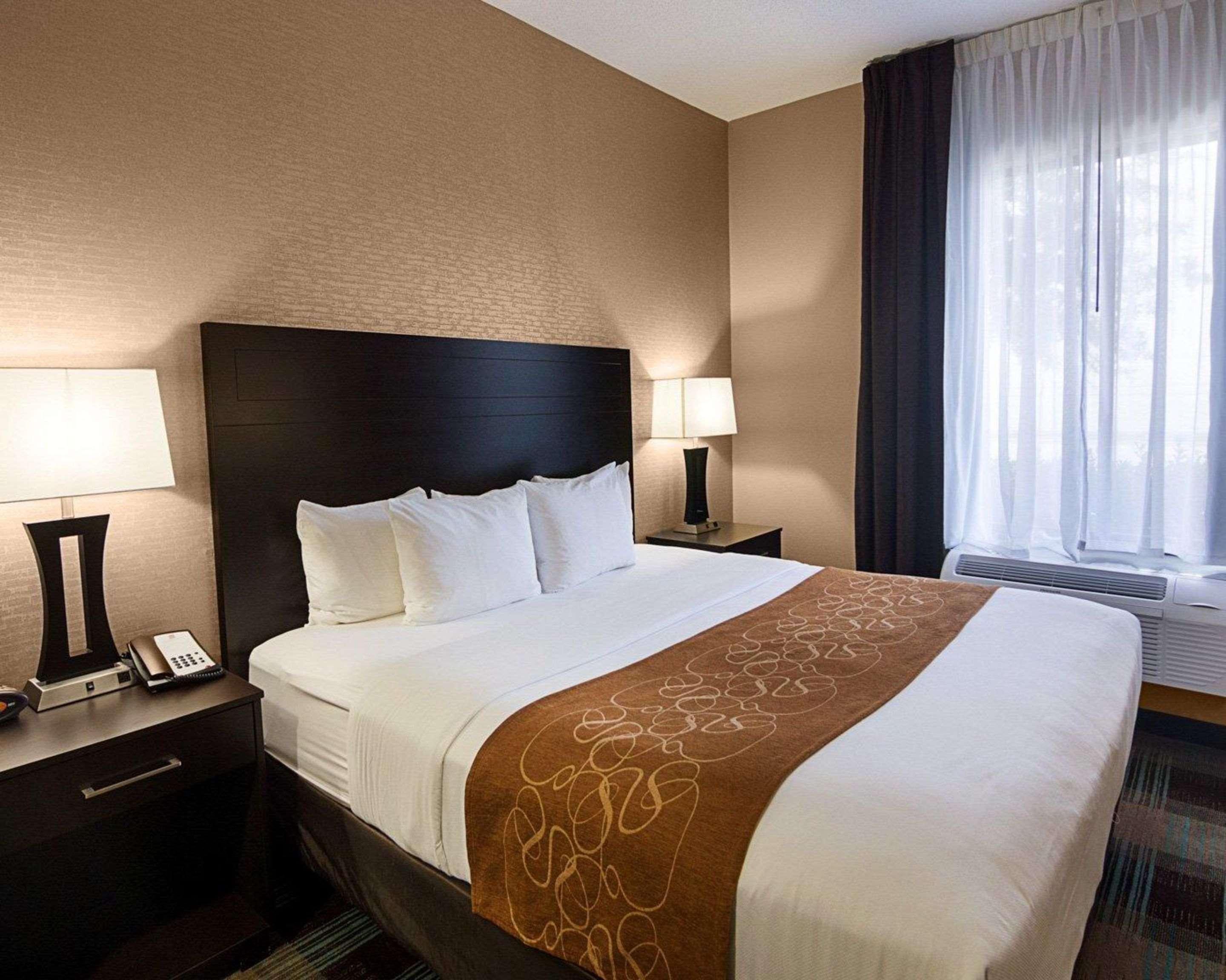 Comfort Suites Houston West At Clay Road Exterior foto